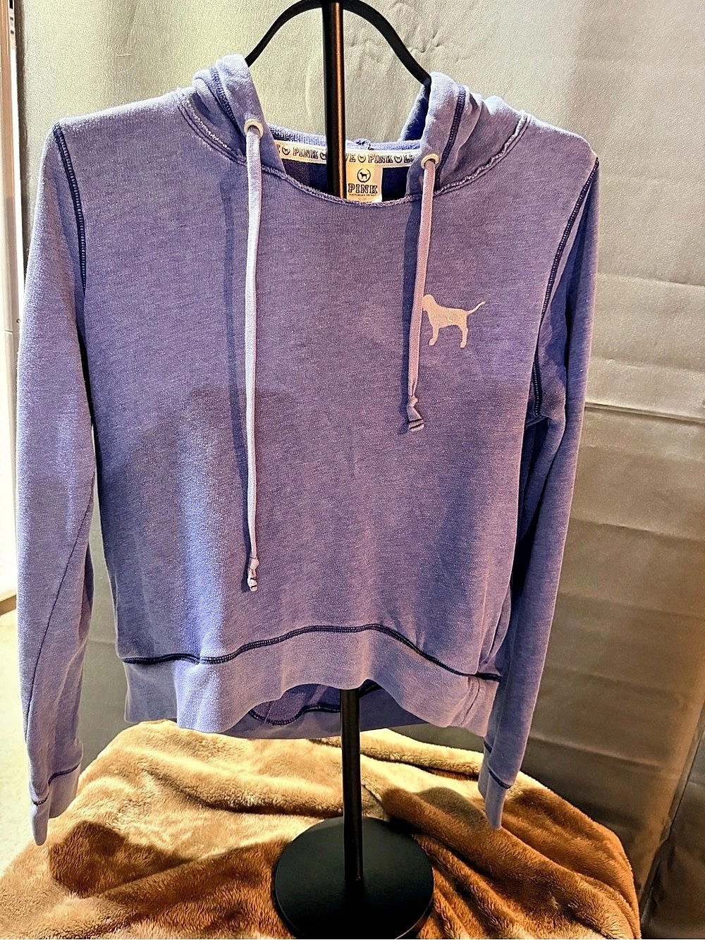 PINK Love Pink Hoodie Graphic Hoodie in Purple Size small